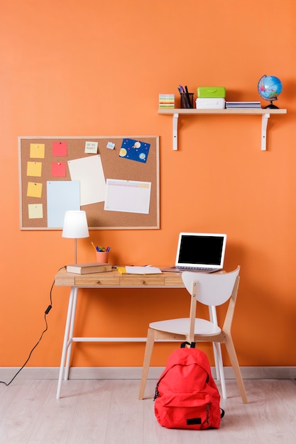 Kinderbureau interieur