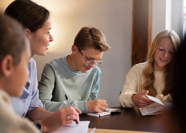 Kinderen die deel uitmaken van de zondagsschool