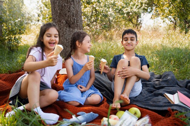 Kinderen genieten van landelijke retraite
