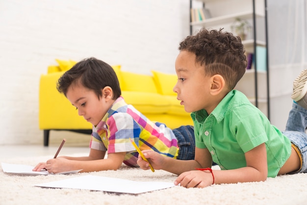 Kinderen groep tekenen