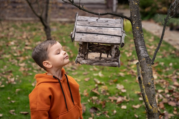 Gratis foto kinderen leren over het milieu