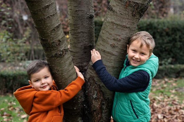 Gratis foto kinderen leren over het milieu