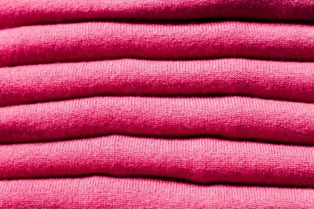 Kleding in een kledingwinkel