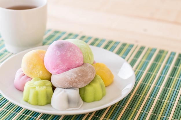 Kleurrijk dessert mochi