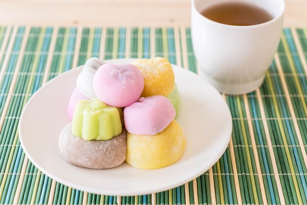 Kleurrijk dessert mochi