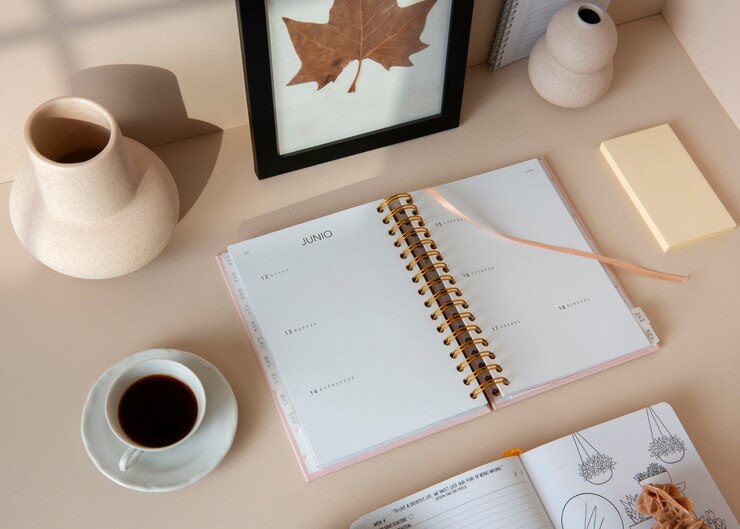 Gratis Foto kleurrijk en overladen bullet journal