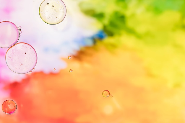 Kleurrijke achtergrond met transparante bubbels