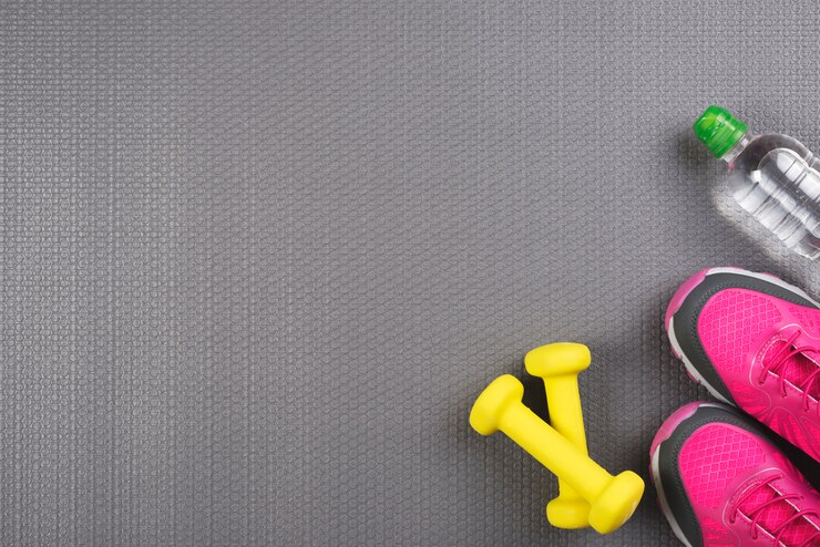 Gratis Foto kleurrijke sportsamenstelling met gymnastiekelementen