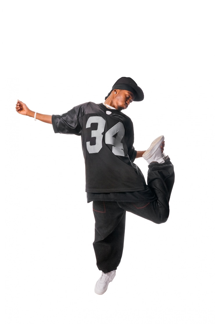 Gratis Foto koele jonge hip-hop man op witte achtergrond