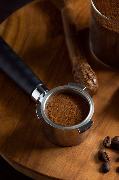 Koffiepersset bovenaanzicht op tafel