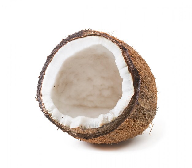 Kokosnoot op witte achtergrond wordt geïsoleerd die