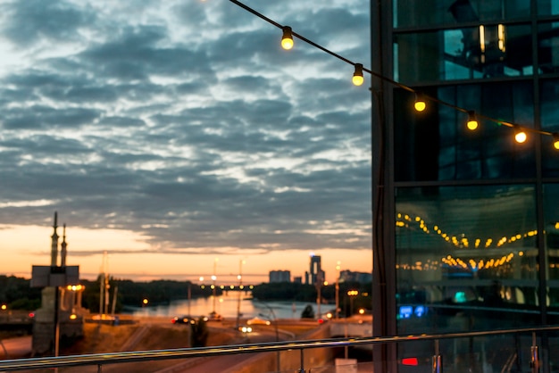 Gratis foto koord van lichten op een zonsondergang