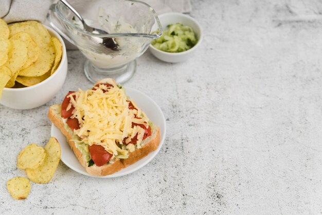 Kopieer-ruimte bruschettas op tafel