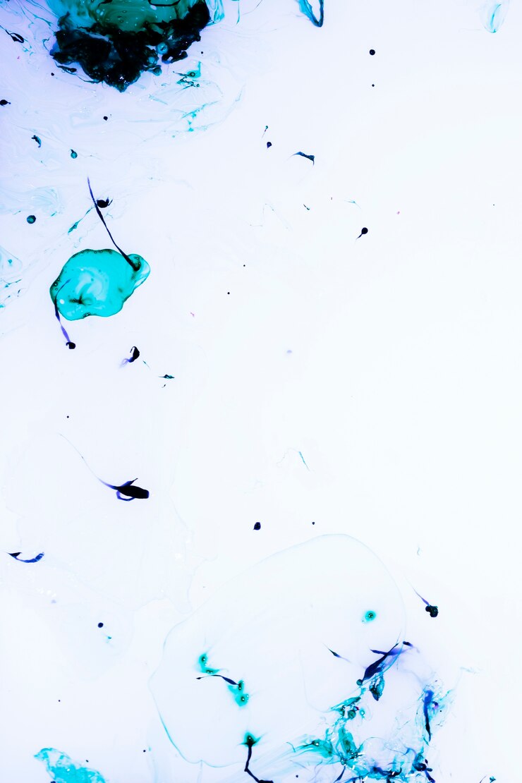 Gratis Foto kopieer ruimte met blauwe inktdruppels