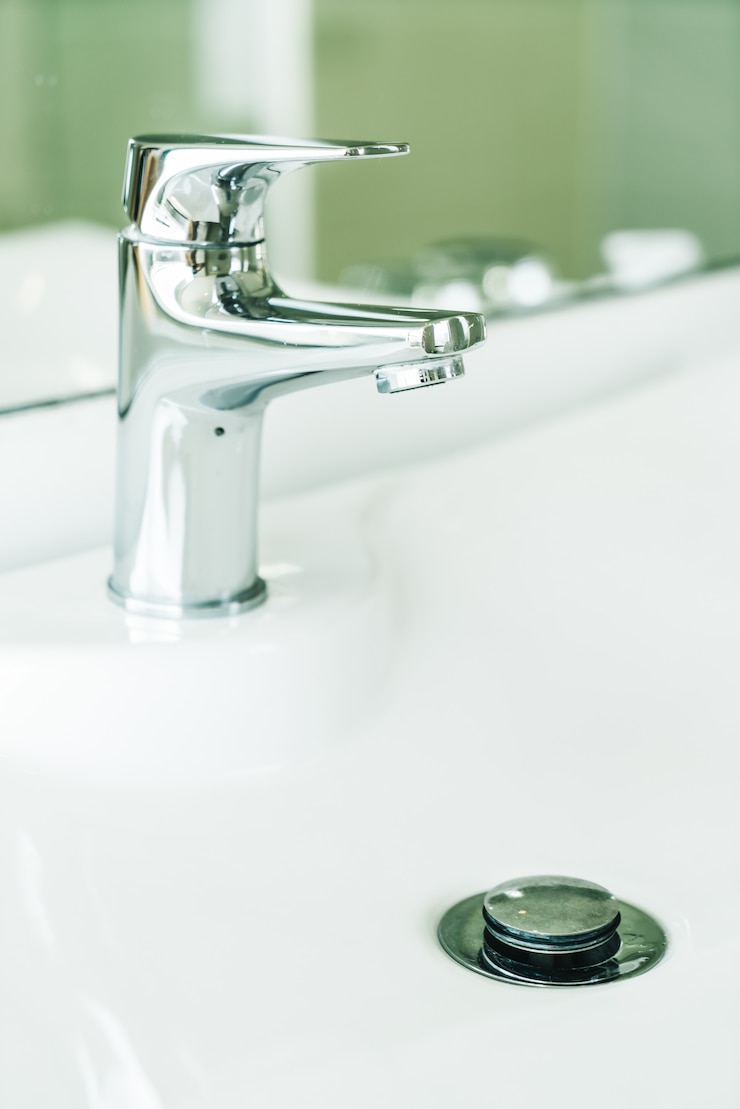 Gratis Foto kraanwater in de badkamer