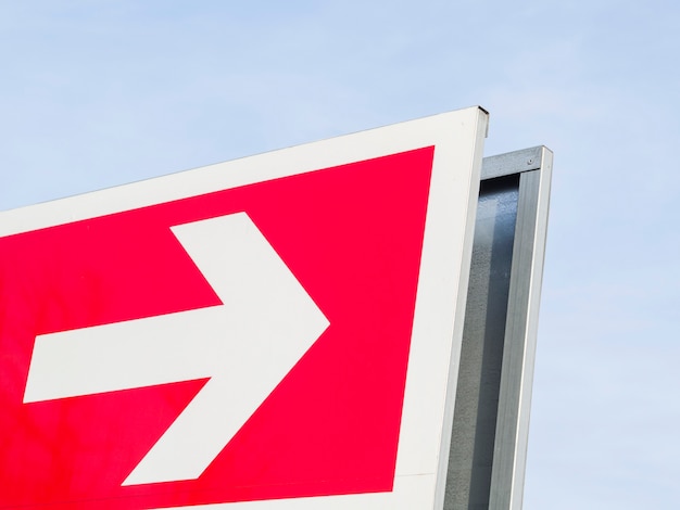 Lage hoek van rode indicator met pijl