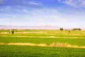 Gratis foto landelijk landschap met velden in aragon