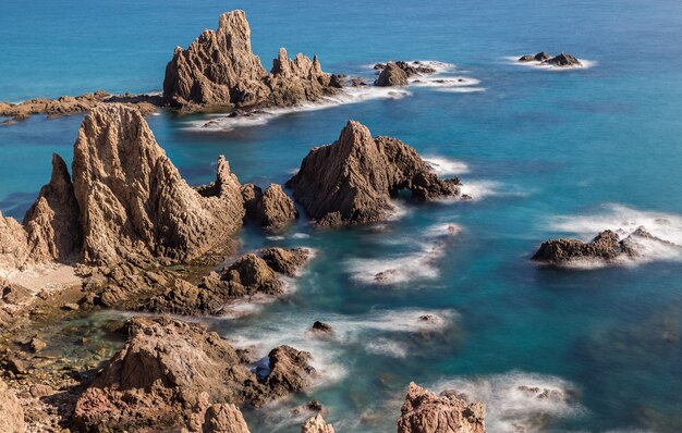 Landschap in de Sirens Reef, natuurpark van Cabo de Gata, Spanje