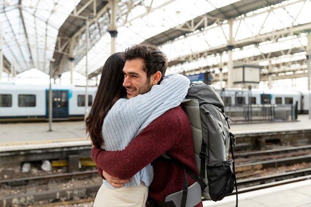 Lange afstand relatie paar ontmoeting