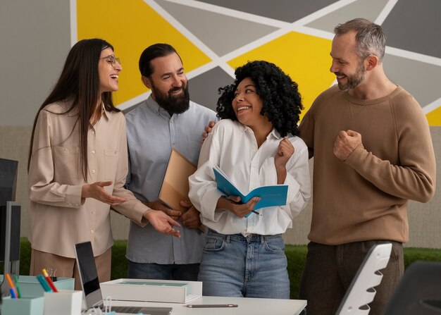 Leden van vakbonden die samenwerken