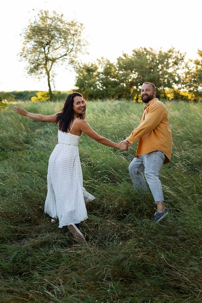 Gratis foto leefstijl van mensen die zonder zorg leven