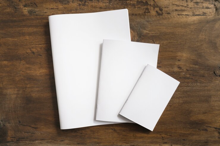 Gratis Foto lege brochures in drie formaten