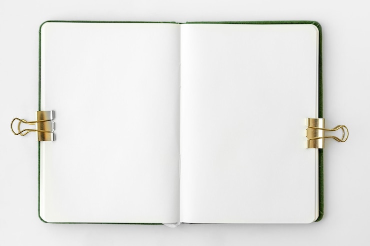 Gratis Foto lege effen witte notebookpagina