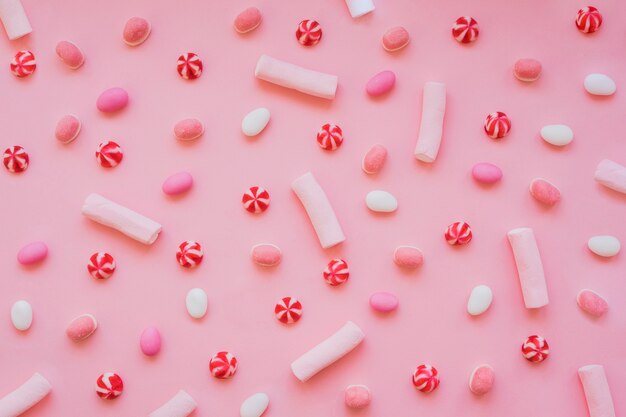 Leuke samenstelling met marshmallows, snoepjes en snoepjes