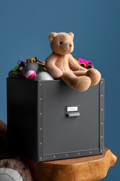 Gratis foto leuke teddybeer binnen stilleven