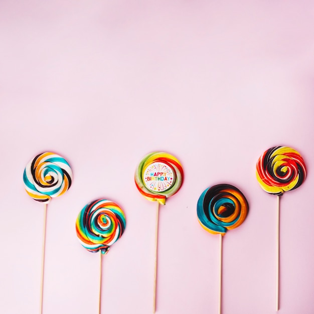 Lollipops en Happy Birthday-teken