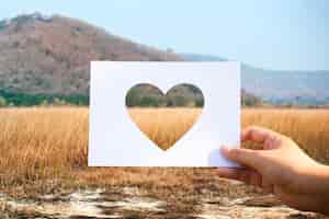 Gratis foto love romantiek geperforeerd papier hart