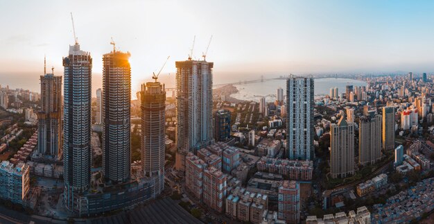 Luchtfoto panorama van de skyline van de stad van Mumbai