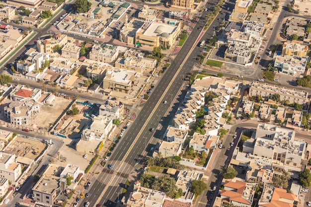 Luchtfoto vanuit helikopter van de skyline van Dubai, Verenigde Arabische Emiraten