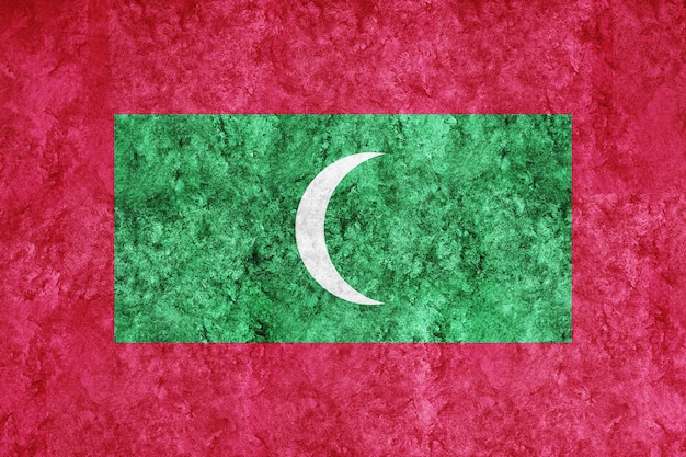 Maldiven metalen vlag, getextureerde vlag, grunge vlag