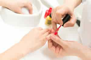 Gratis foto manicure proces close-up