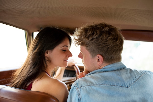 Medium geschoten stel in auto