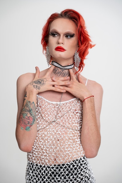 Medium shot drag queen portret