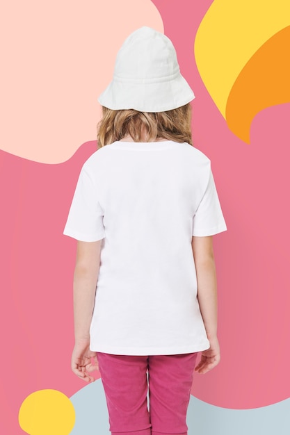 Meisje casual witte t-shirt achteraanzicht studio-opname