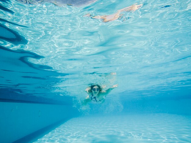 Meisje duiken