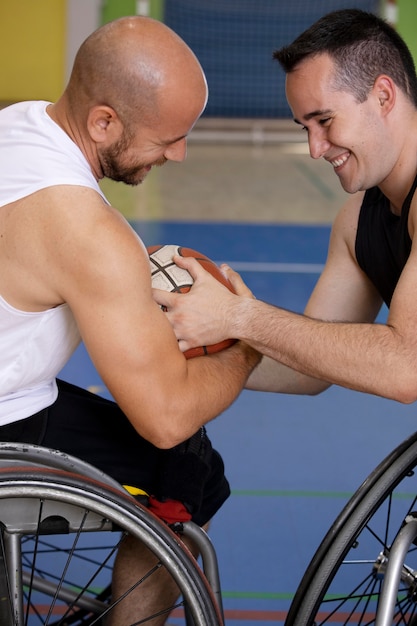 Gratis foto mensen die sporten met een handicap