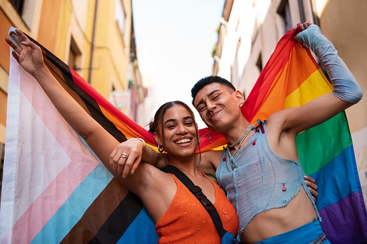 Gratis Foto mensen genieten van de viering van de pride maand