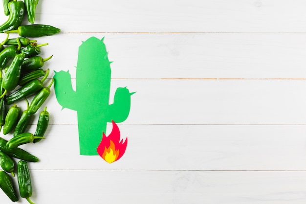 Mexicaans voedselconcept met groene paprika&#39;s en copyspace