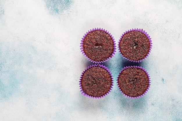 Gratis foto mini chocolade sufle cupcakes