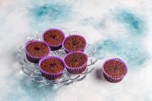 Mini chocolade sufle cupcakes