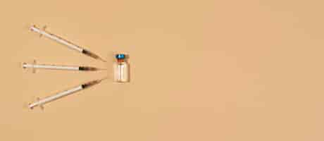 Gratis foto minimalistische wetenschapsbanner met flesjes
