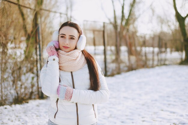 mitten vrouwelijke mens vrij modern