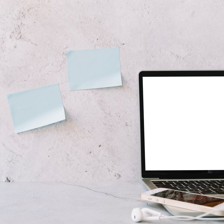 Gratis Foto moderne bureausamenstelling met technologisch apparaat