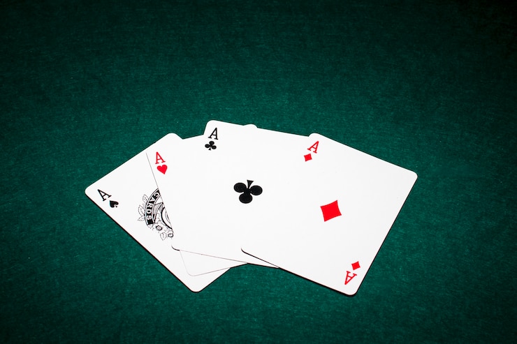 Gratis Foto moderne samenstelling van pokerkaarten
