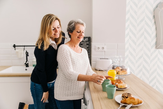 Moedersdagconcept in keuken