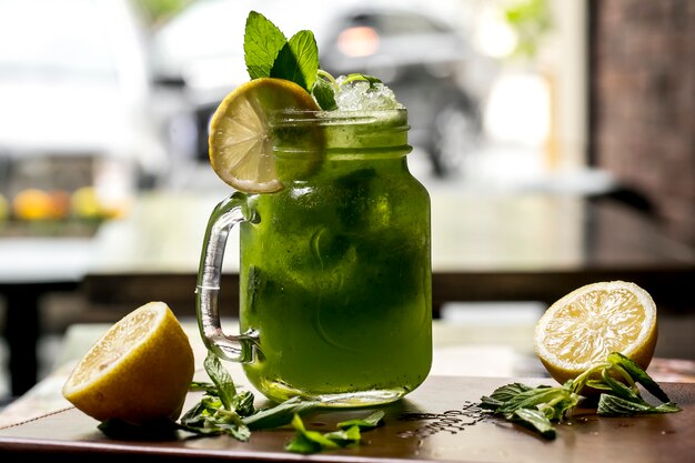 Mojito citroen mint zijaanzicht